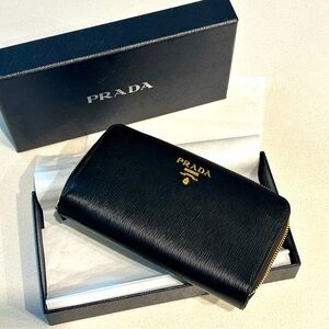 Prada Wallet- NEW IN BOX.